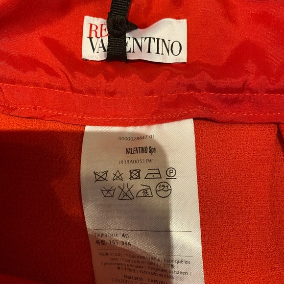 VALENTINO NEW SKIRT - Picture 3 of 3